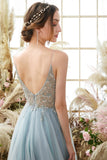 Vestido de fiesta de tul con cuentas azul claro