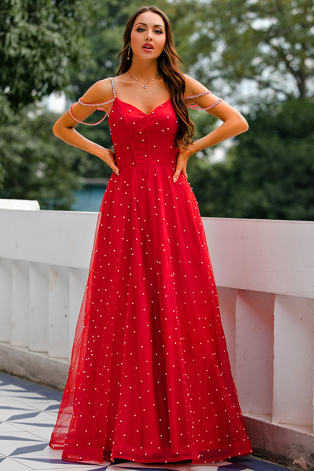 Vestido rojo de fiesta largo con cuentas
