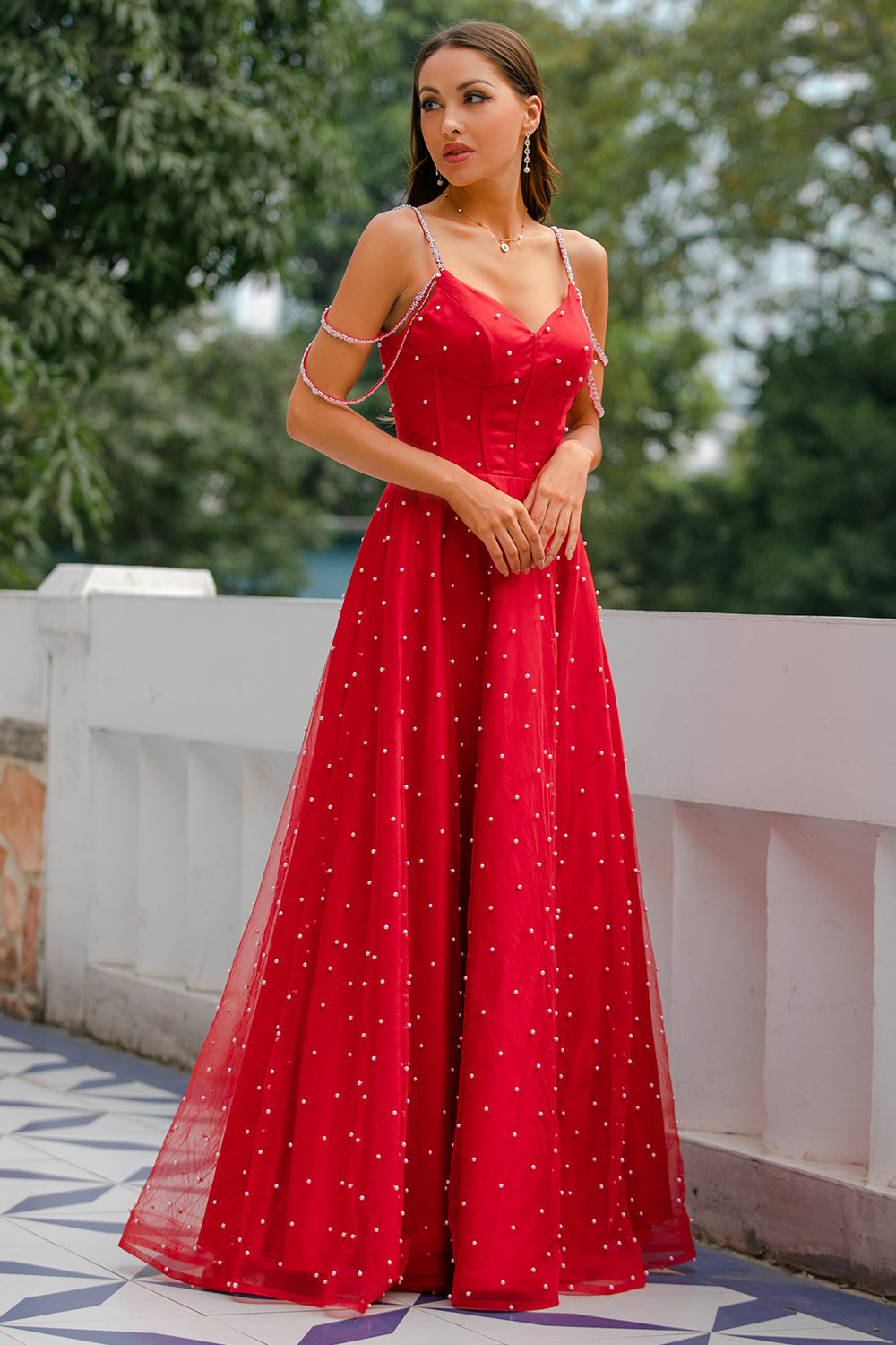 Vestido rojo de fiesta largo con cuentas