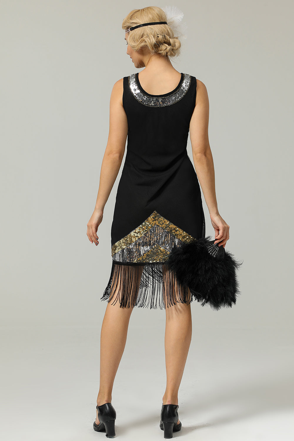Vestido flapper negro de los años 20