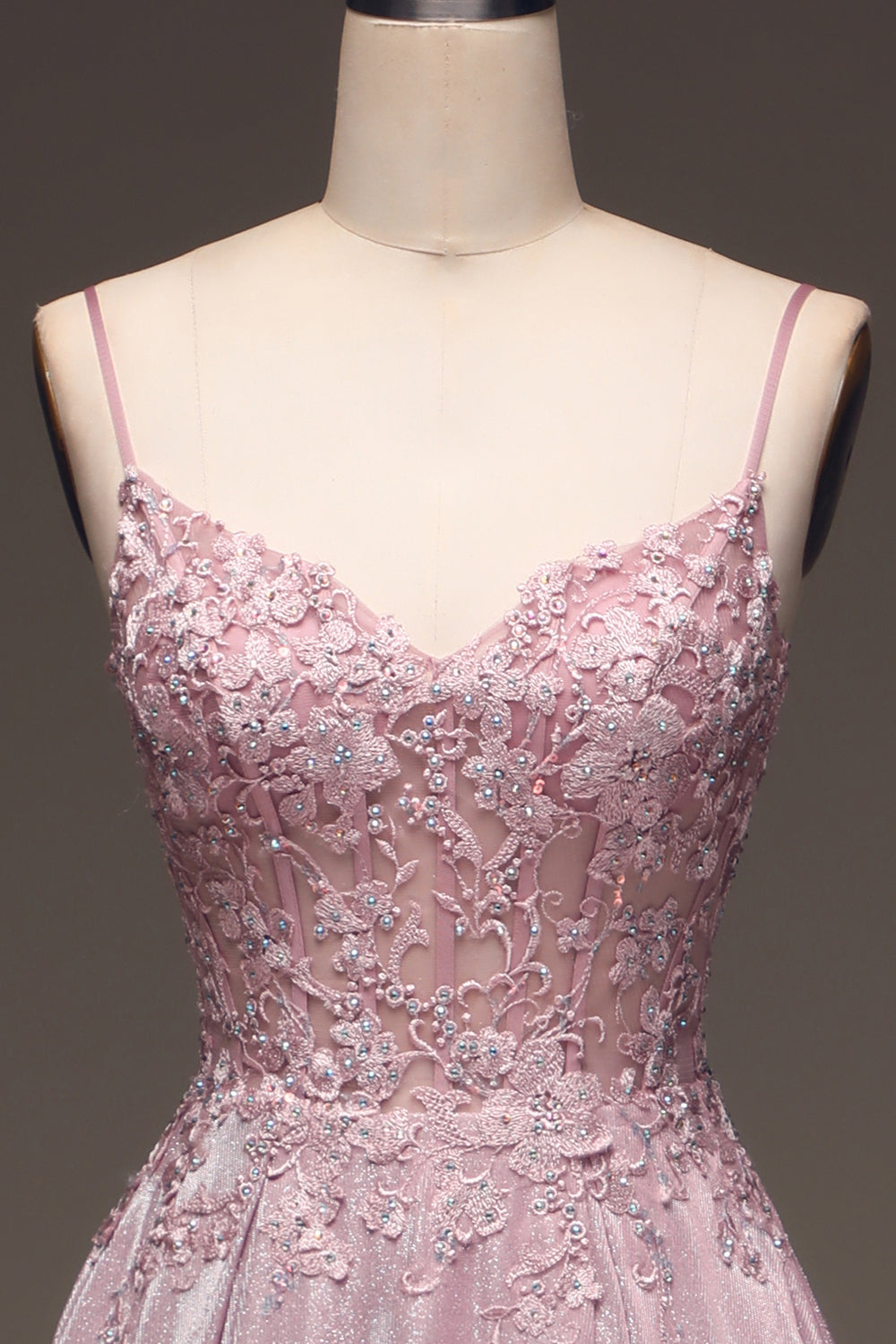 Vestido de fiesta de rubor con tirantes de espagueti con purpurina y abalorios