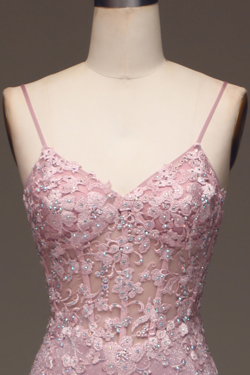 Vestido de fiesta largo de tirantes de sirena con rubor brillante con abalorios