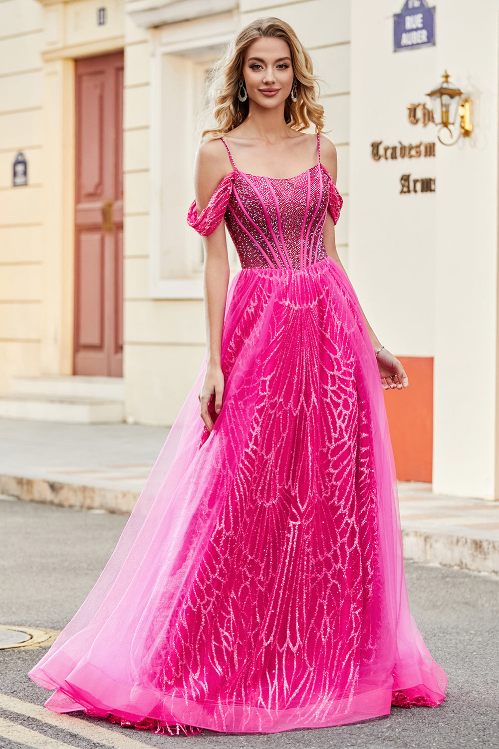 Vestido de fiesta de corsé rosa caliente brillante de Shoudler frío de una línea con abalorios