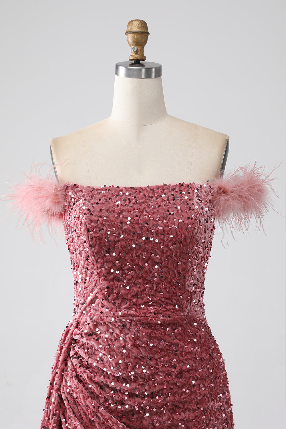 Vestido de fiesta de lentejuelas de colorete con hombros descubiertos de sirena con abertura