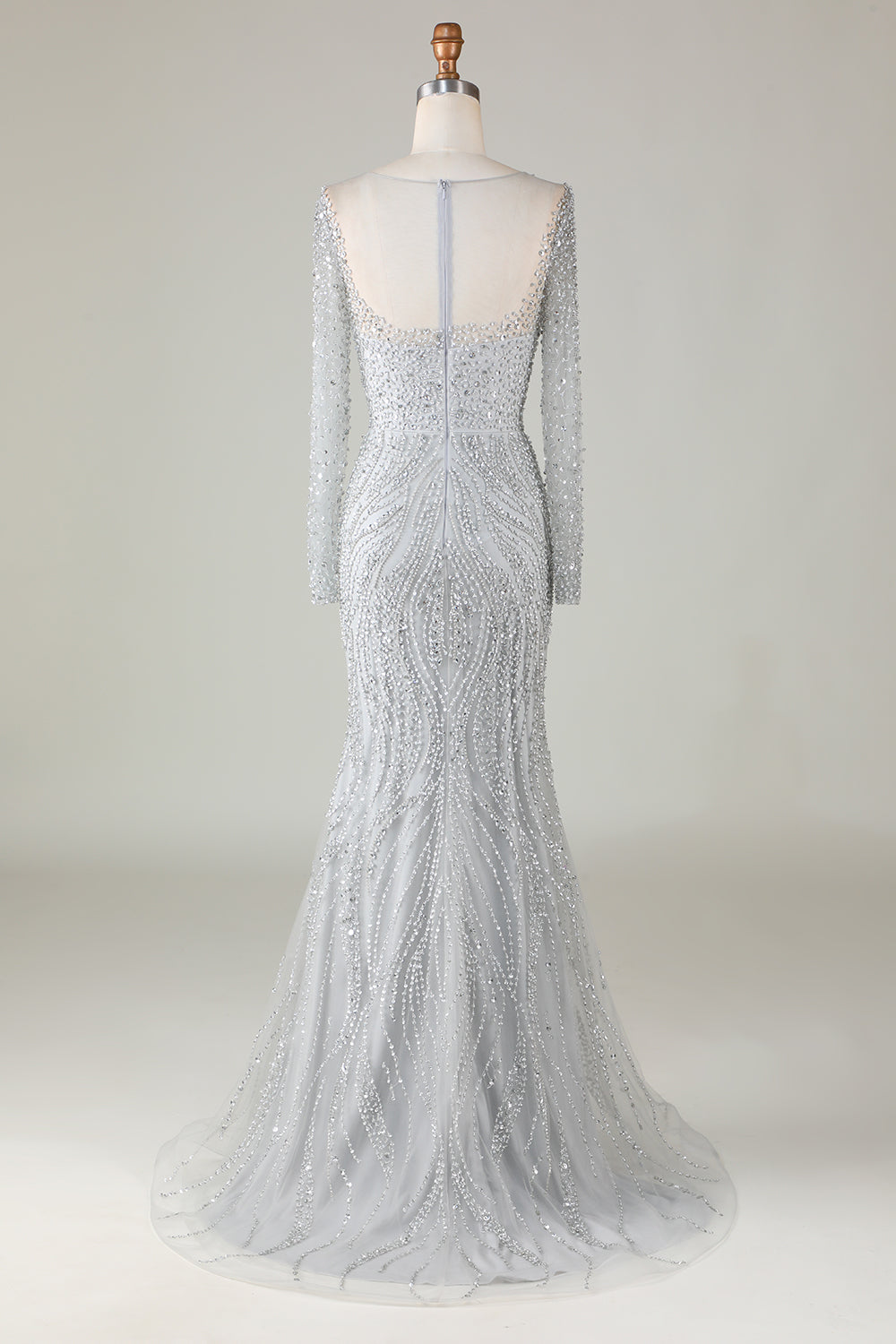 Precioso vestido de fiesta de sirena con cuentas gris brillante