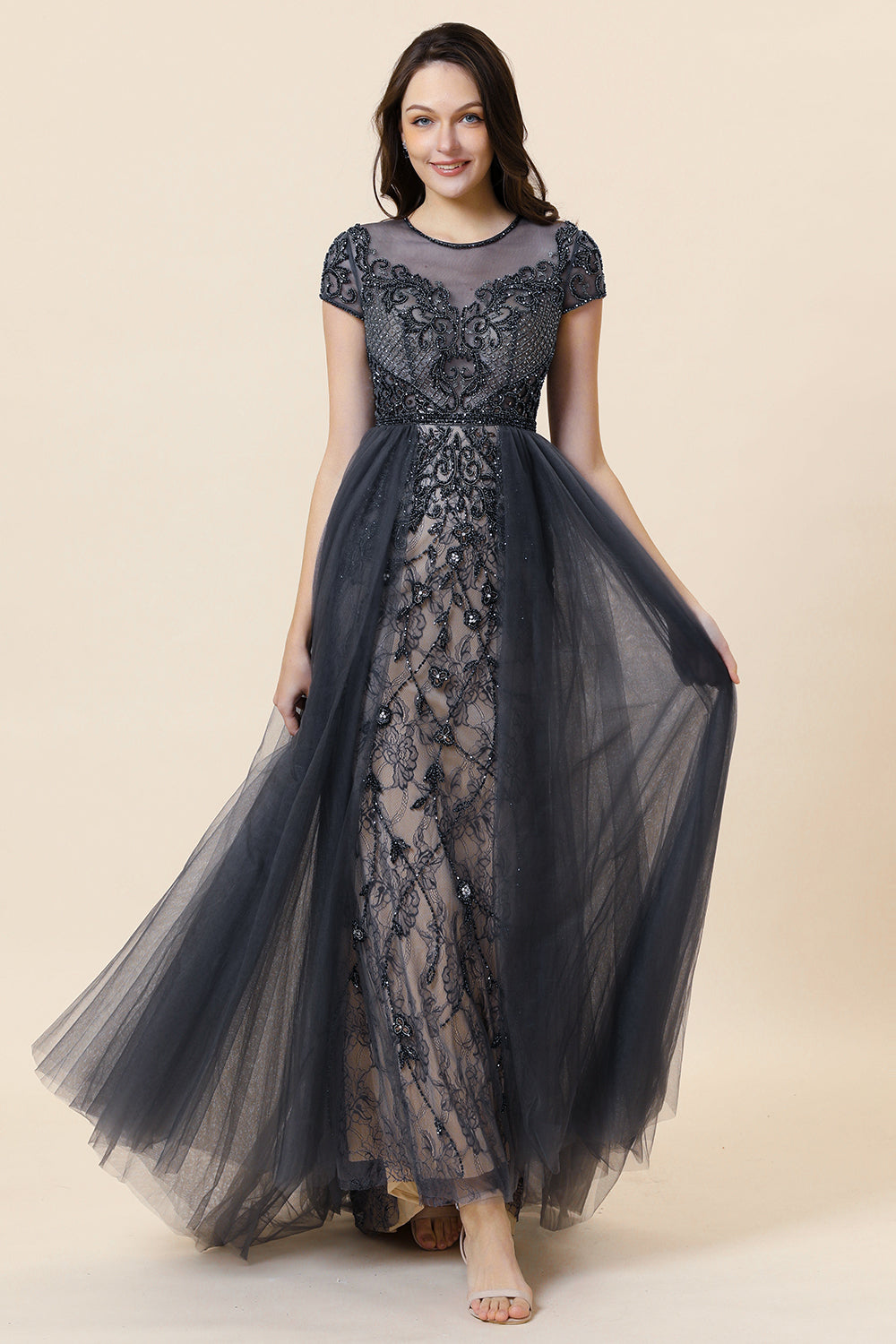 Vestido de Fiesta Con Cuentas Gris