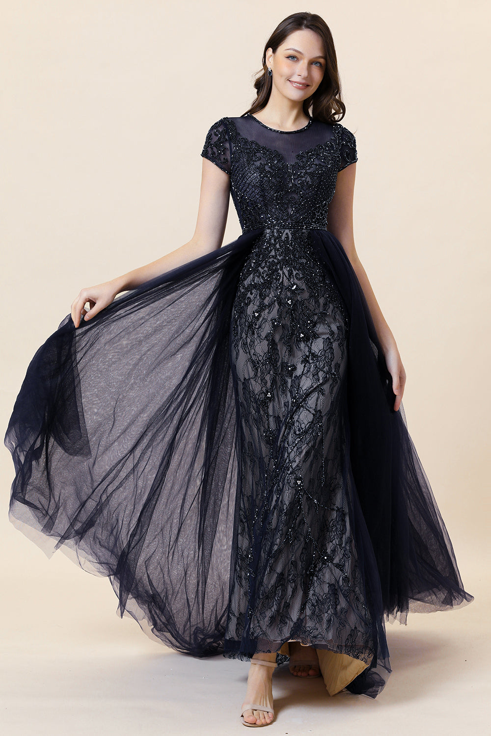 Vestido de Fiesta Con Cuentas Gris