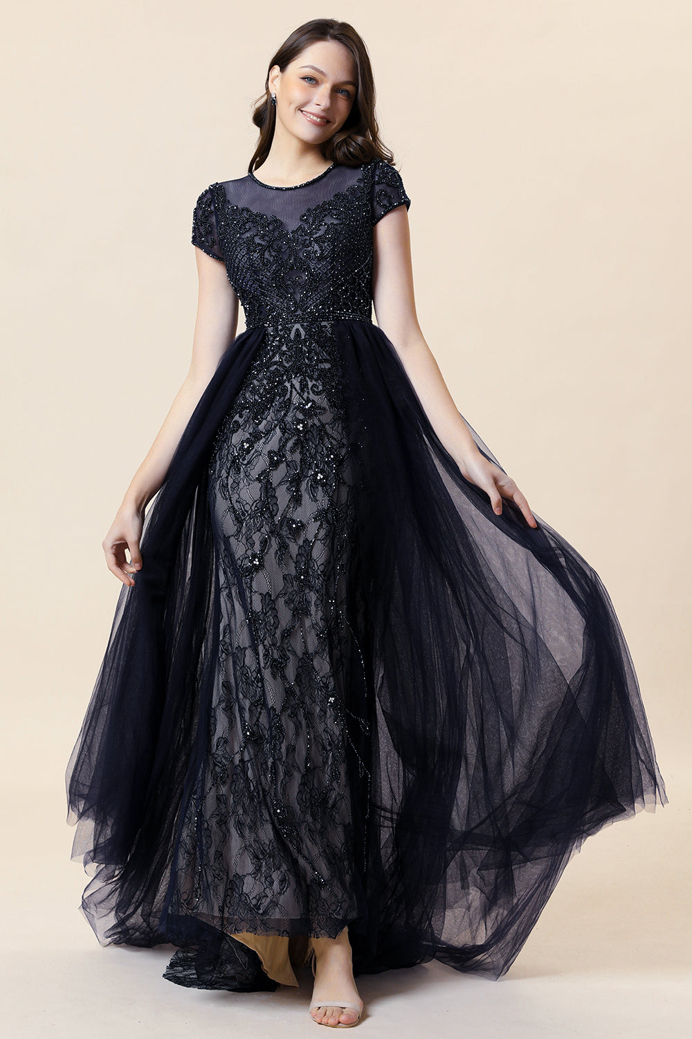 Vestido de Fiesta Con Cuentas Gris