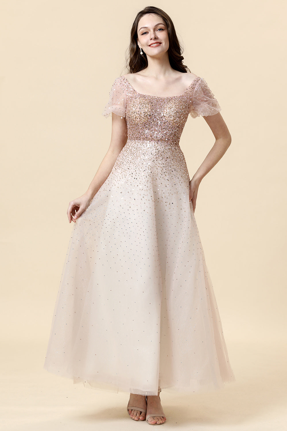 A línea Cuello Cuadrado Rosa Vestido Formal Con Cuentas