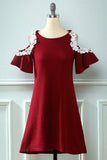Vestido de punto rojo oscuro fuera del hombro con apliques
