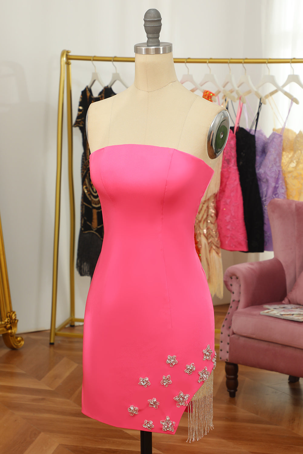 Rosa Vestido de graduación ajustado con estrella y flecos