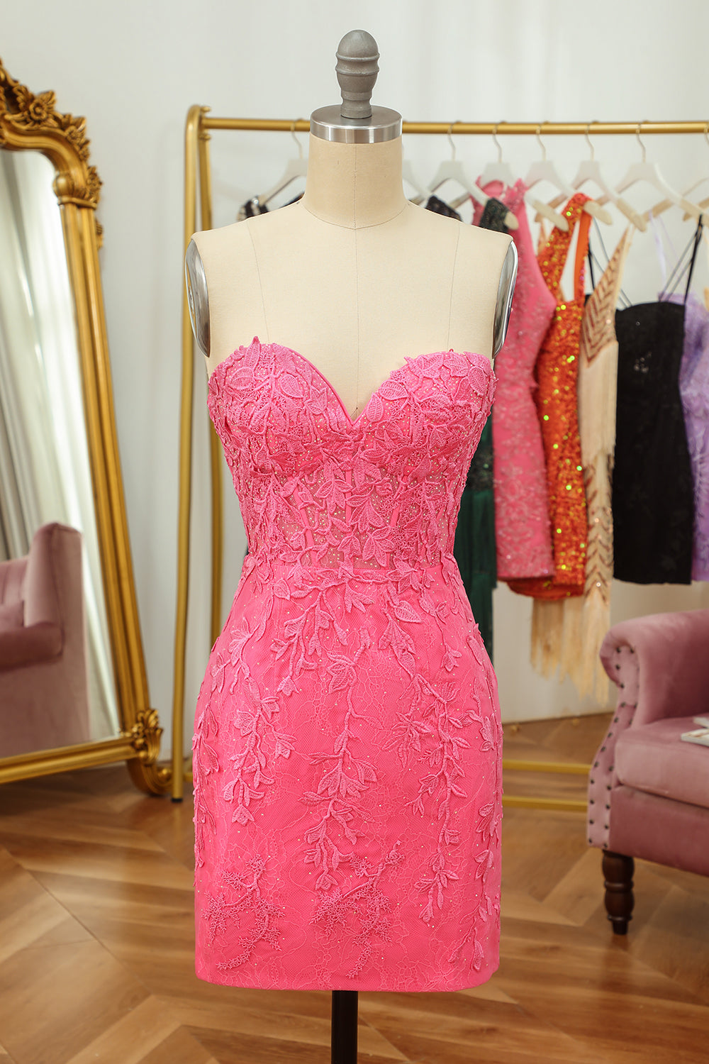 Ajustado Púrpura Vestido Corto de Cóctel con apliques