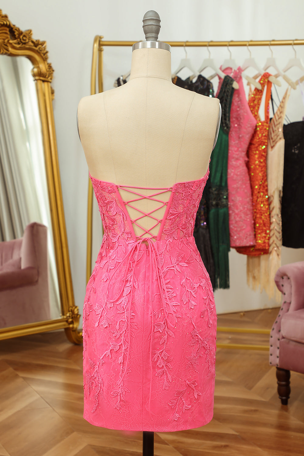Ajustado Púrpura Vestido Corto de Cóctel con apliques