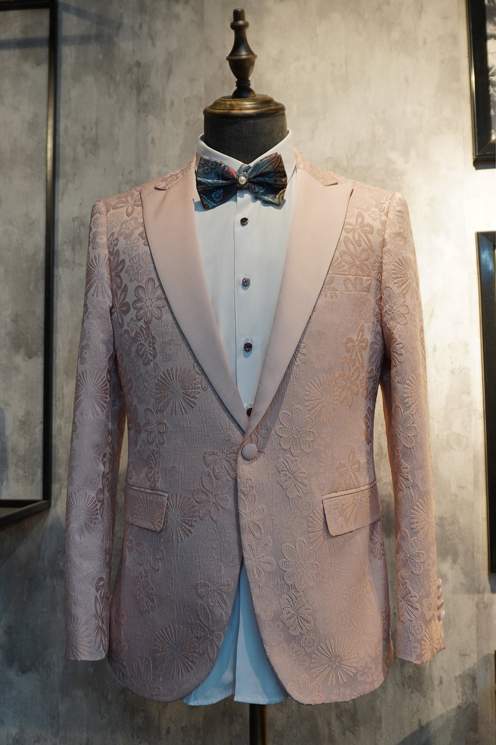 Peak Lapel One Button Dark Blue Jacquard Trajes de fiesta de boda para hombres