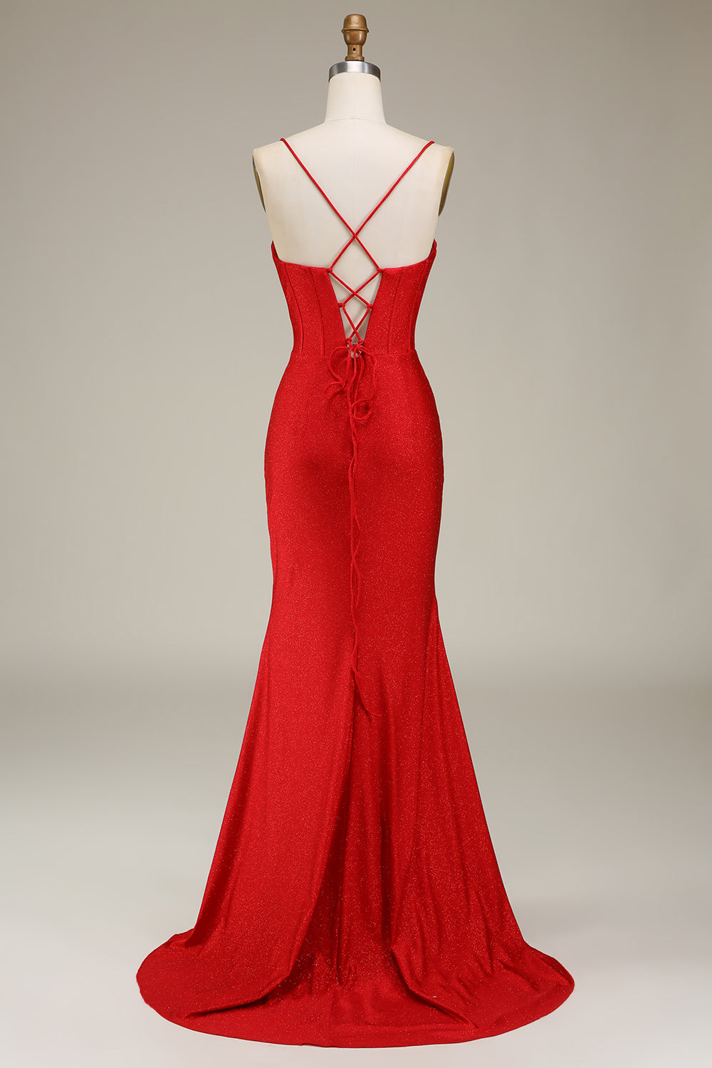 Vestido de fiesta lila con tirantes de satén con corsé