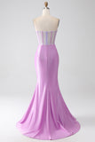 Vestido de fiesta sin tirantes con corsé de sirena lila con abertura