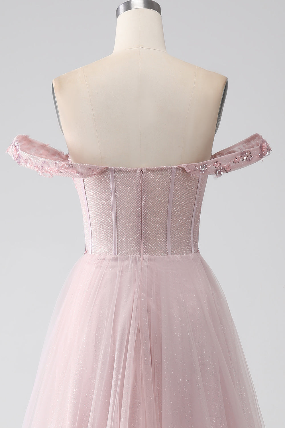 Vestido de fiesta con cuentas de una línea con abertura