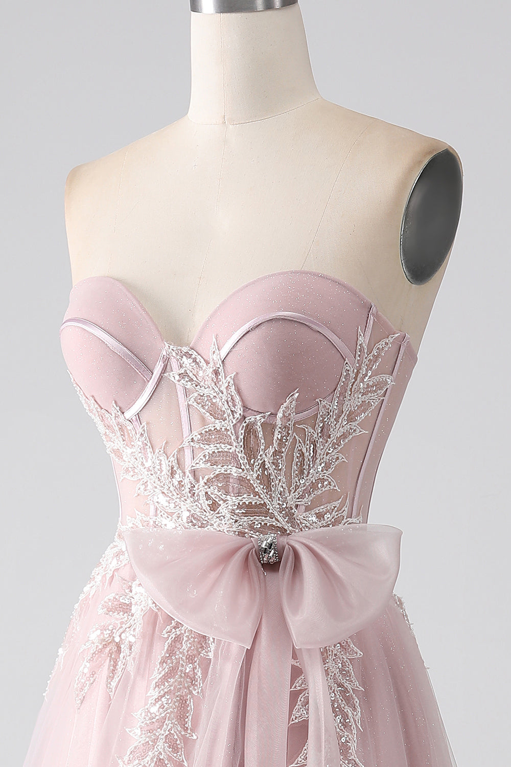 Vestido de fiesta de tul sin tirantes Sparkly A Line con lazo