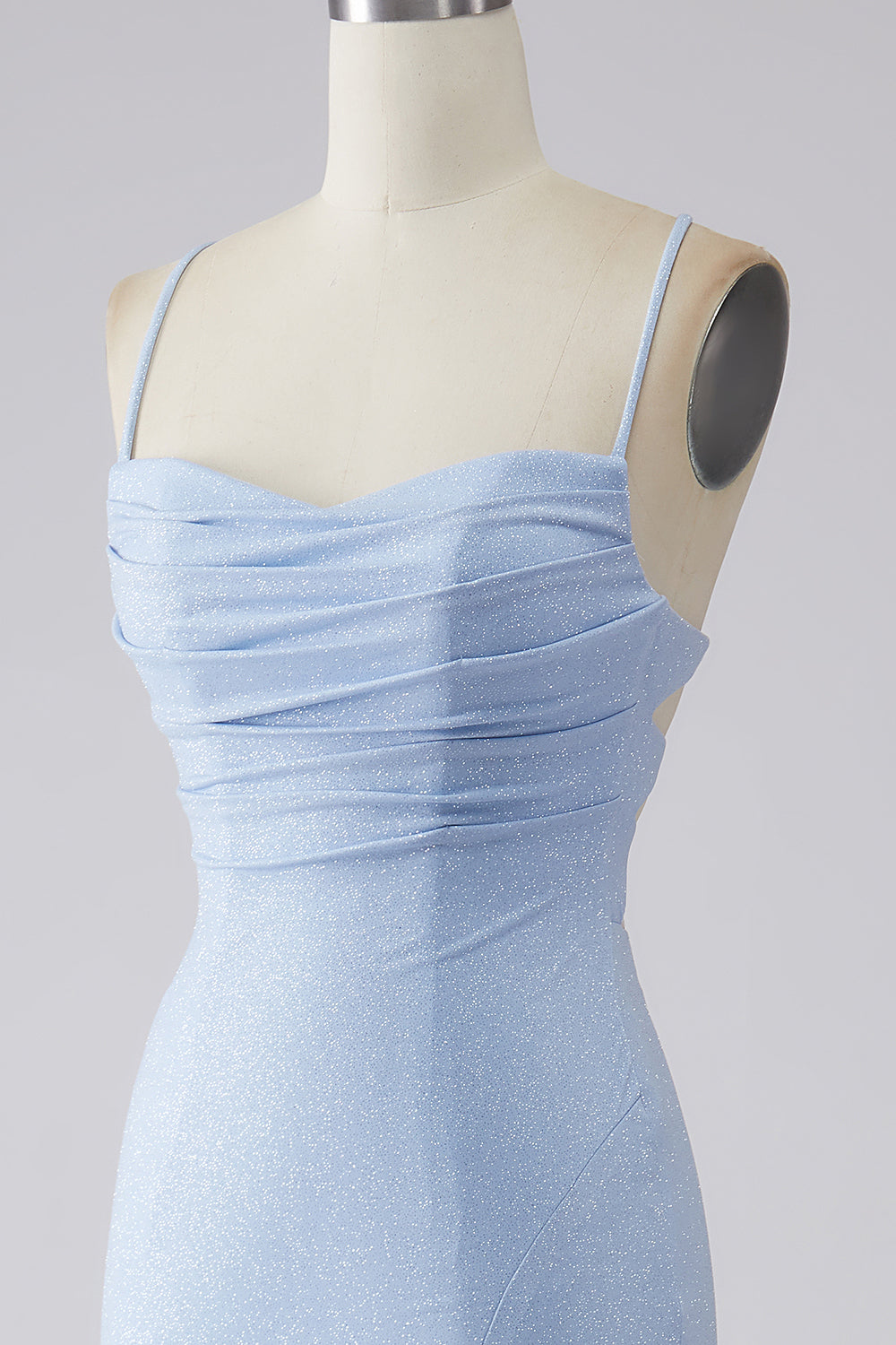 Vestido de fiesta de sirena brillante azul claro con abertura