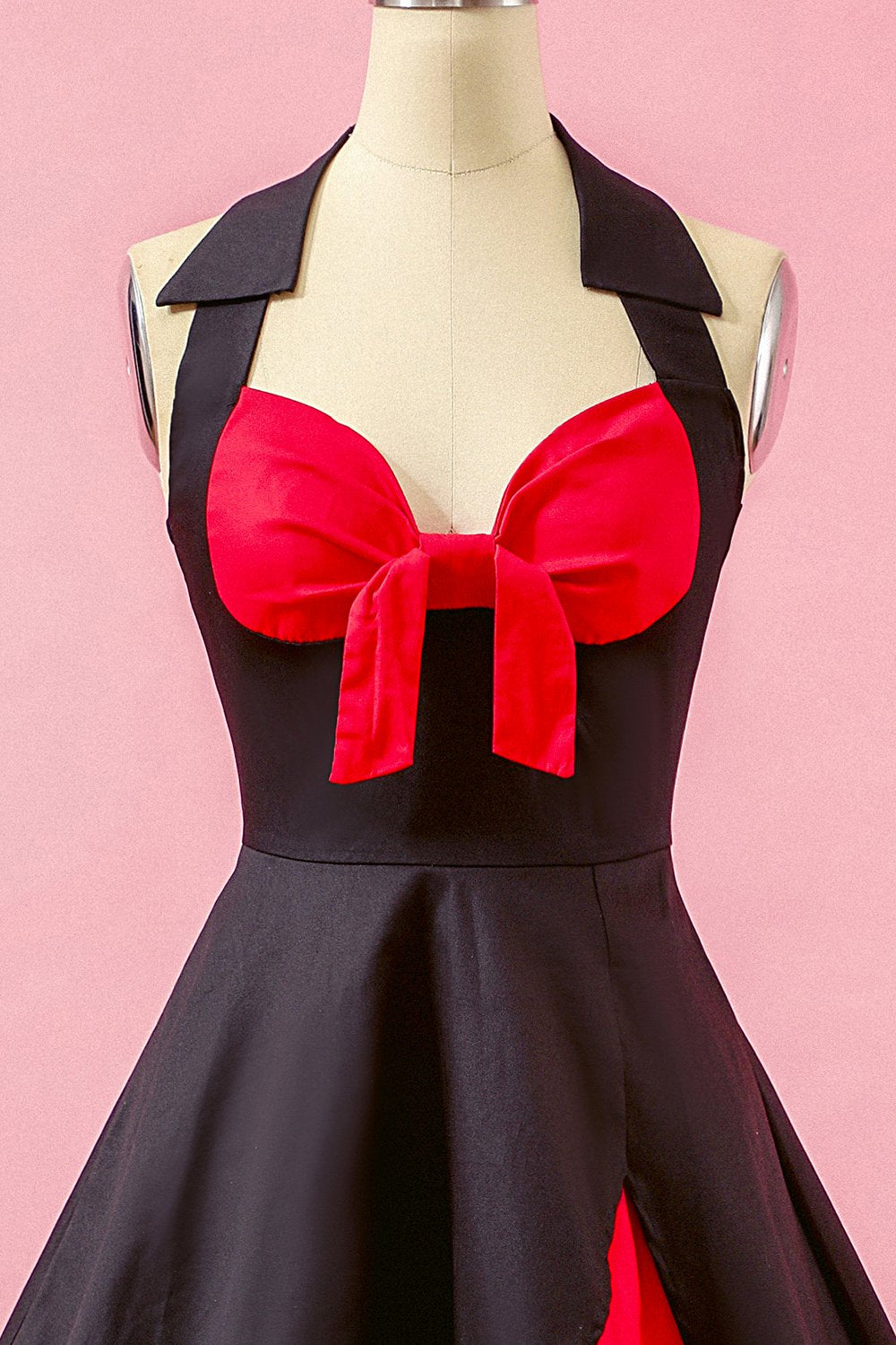 Negro cuello en V vestido de fiesta de oscilación