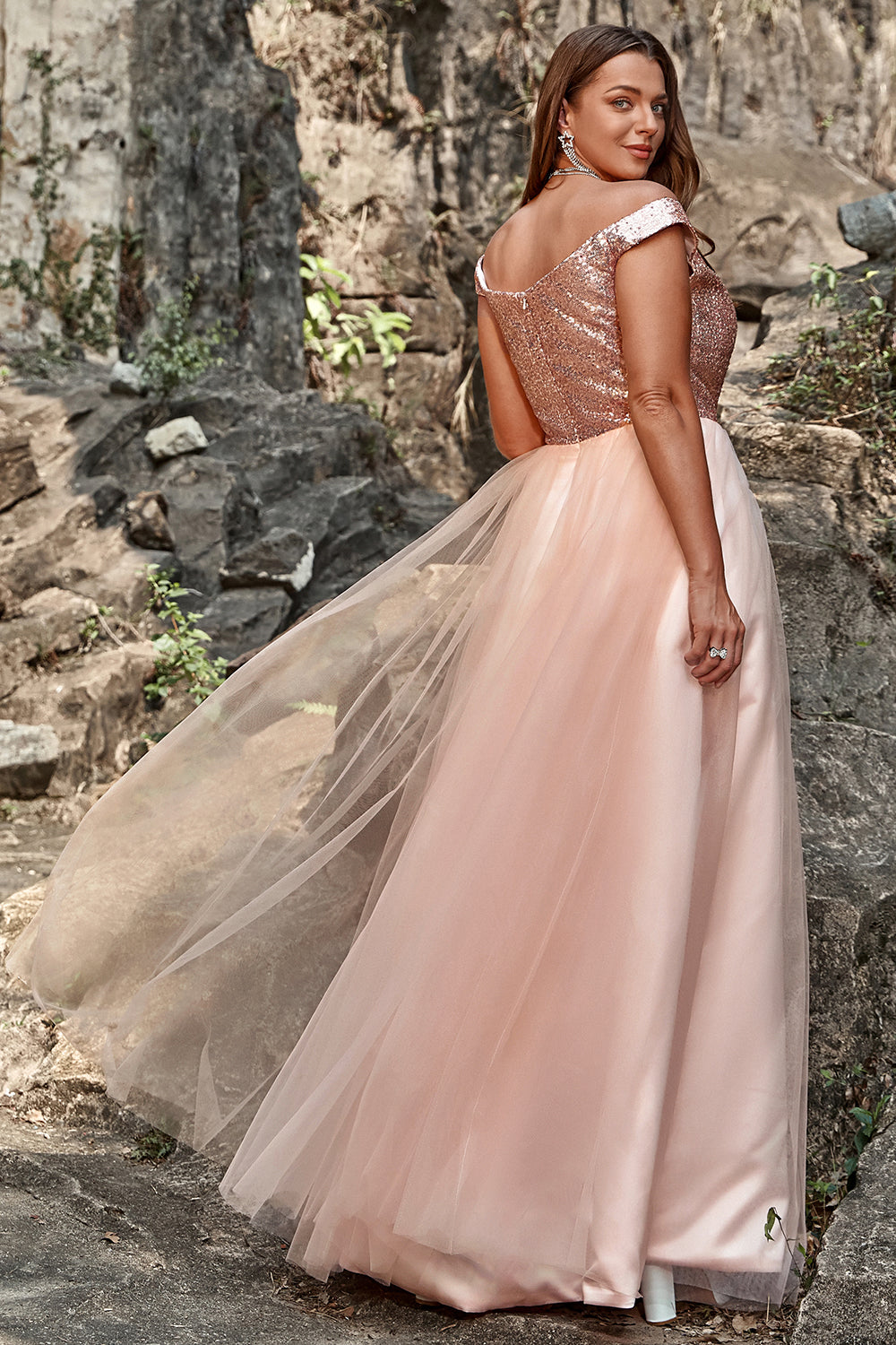 A Línea Fuera del Hombro Rosa Vestido de Graduación