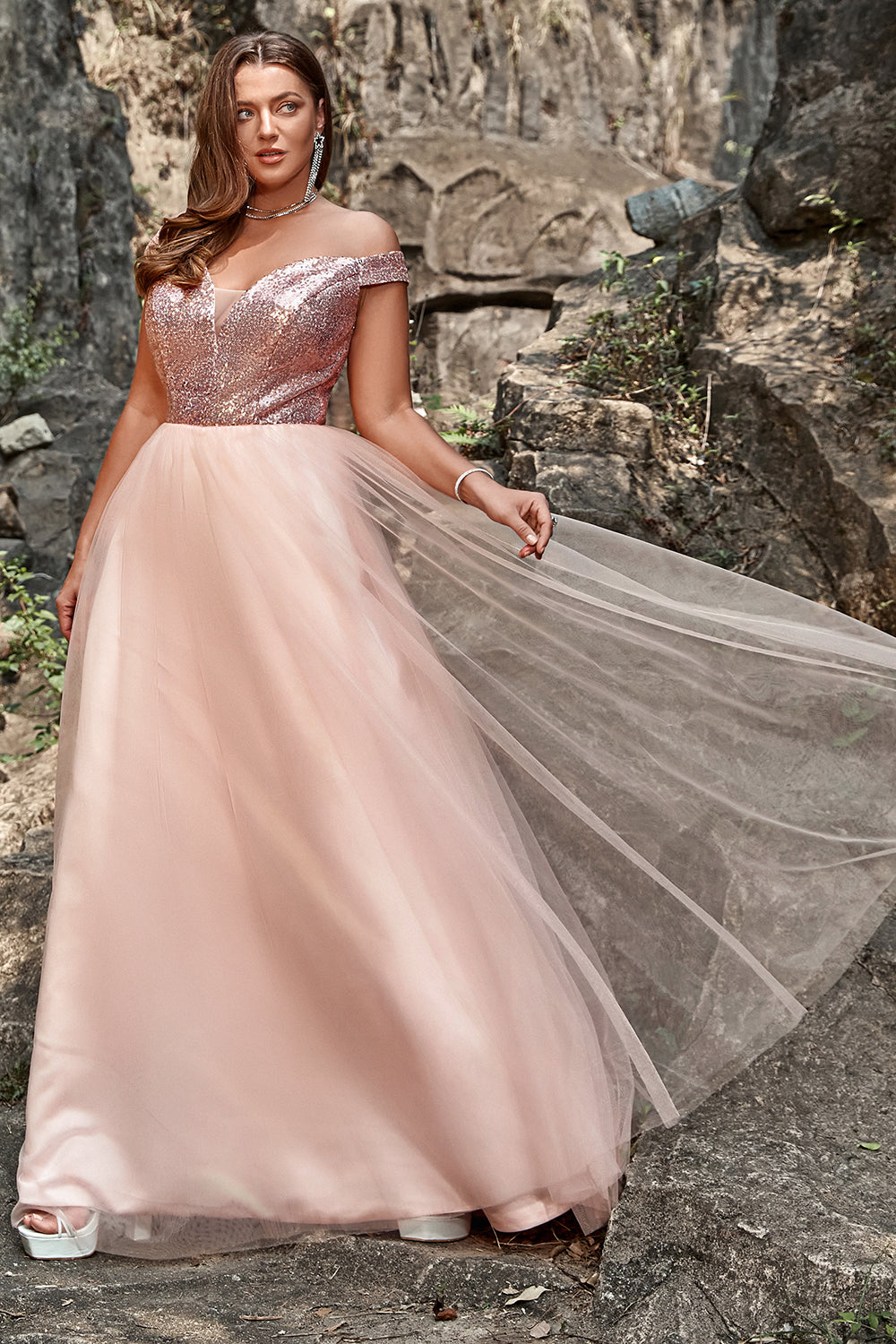 A Línea Fuera del Hombro Rosa Vestido de Graduación