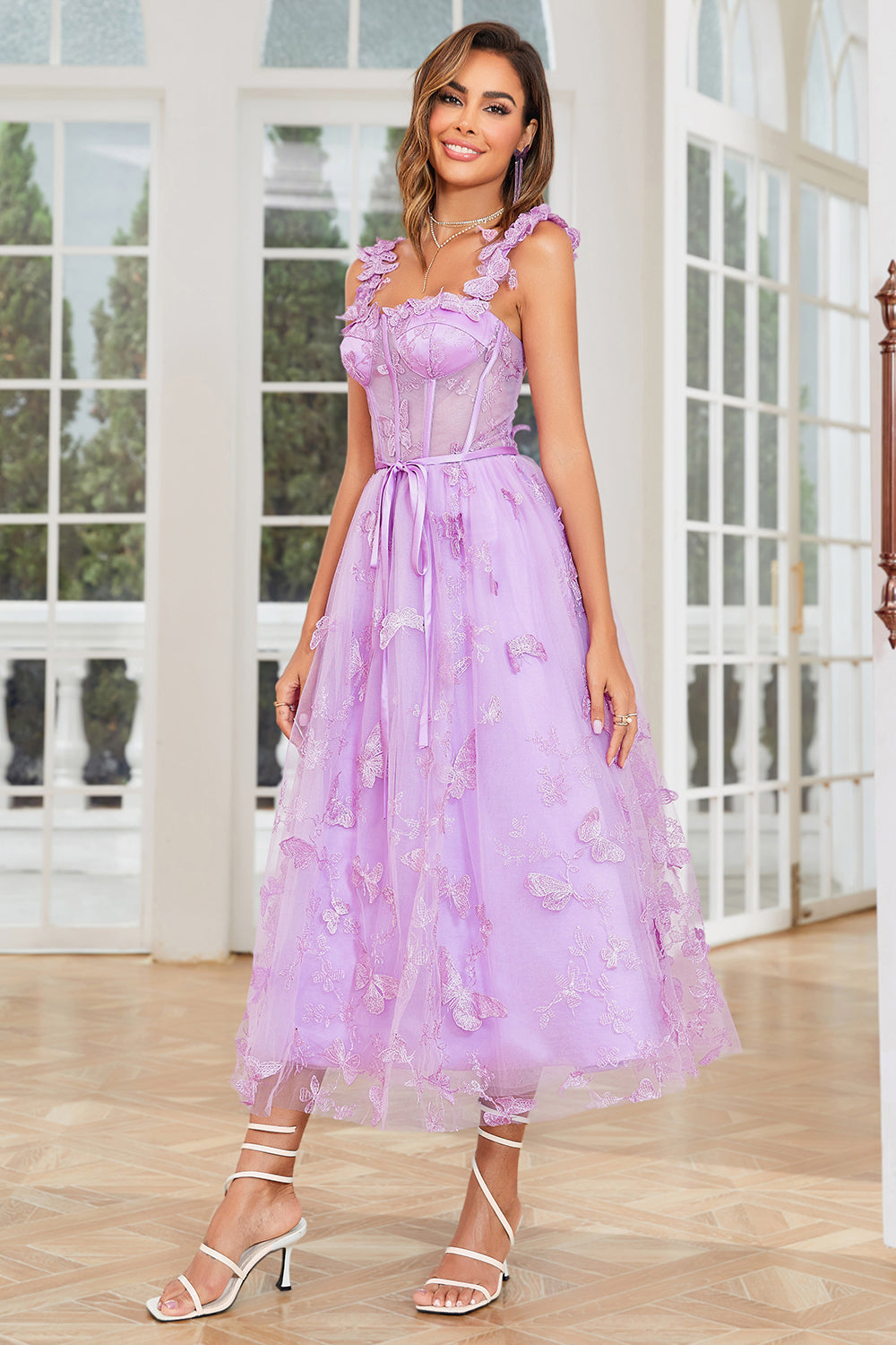 Unique A Line Purple Corset Prom Dress con apliques de mariposas