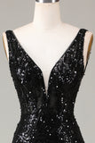 Vestido de fiesta de sirena negro brillante de Depp con cuello en V y plumas