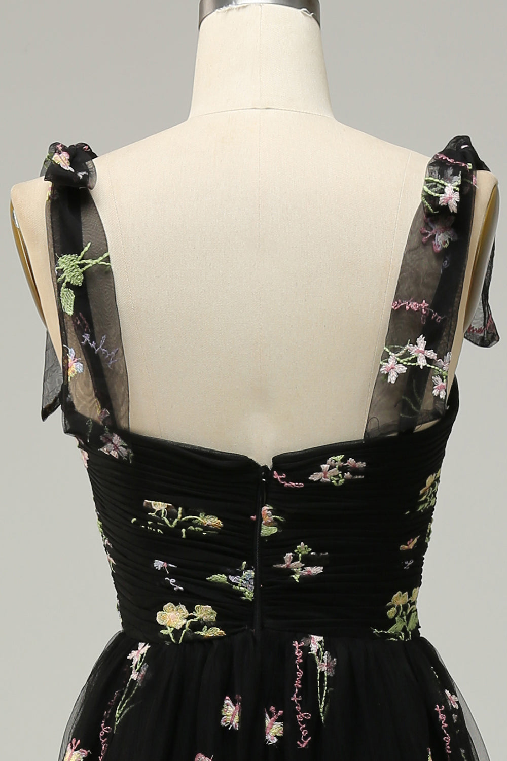 Negro Vestido de Fiesta Con Bordados