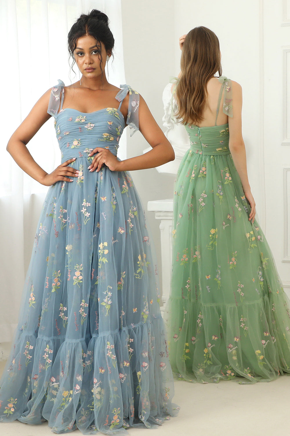 Vestido de fiesta largo azul gris con bordados