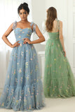 Vestido de fiesta largo azul gris con bordados