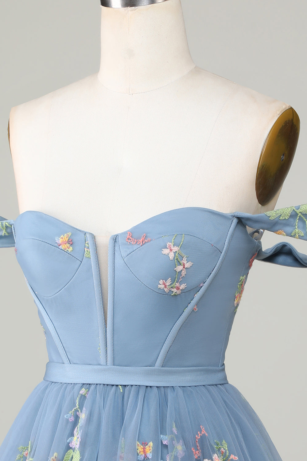 Lindo A Line Sweetheart Grey Blue Short Homecoming Dress con bordado