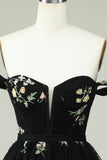 Vestido de bienvenida negro A Line Off the Shoulder