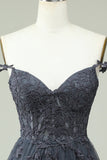 Lindo A Line Spaghetti Straps Grey Short Homecoming Dress con apliques