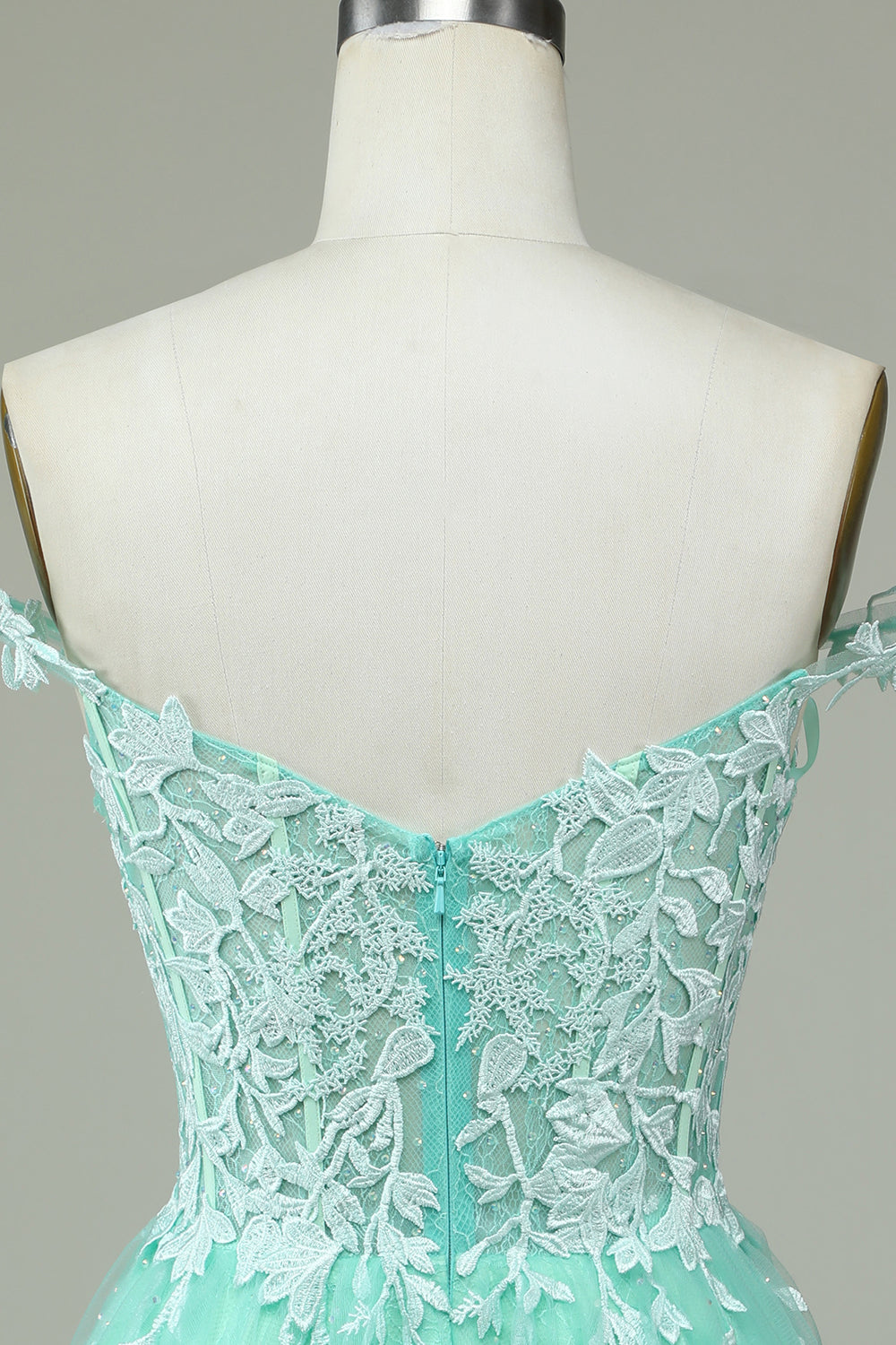 Lindo A Line Spaghetti Straps Mint Short Homecoming Dress con apliques