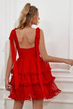 Vestido corto rojo de graduación con lazos