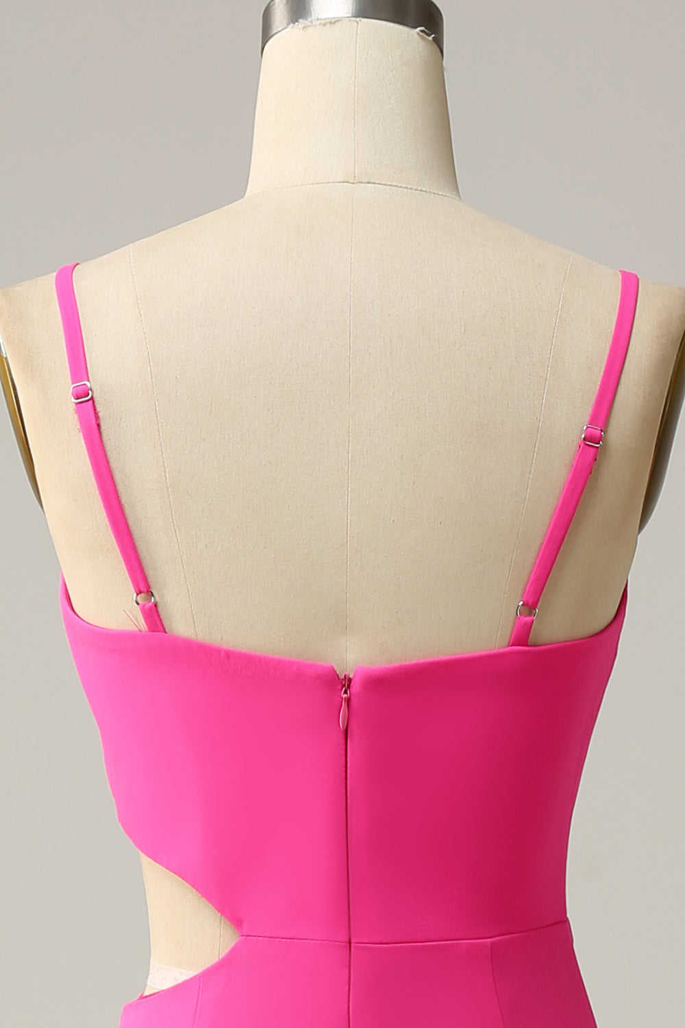 Las correas de espagueti cortan el vestido de dama de honor rosa caliente con volantes