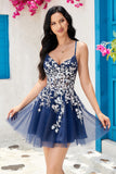 Elegante A Line Navy Spaghetti Straps Homecoming Dress con Criss Cross Back