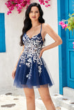 Elegante A Line Navy Spaghetti Straps Homecoming Dress con Criss Cross Back