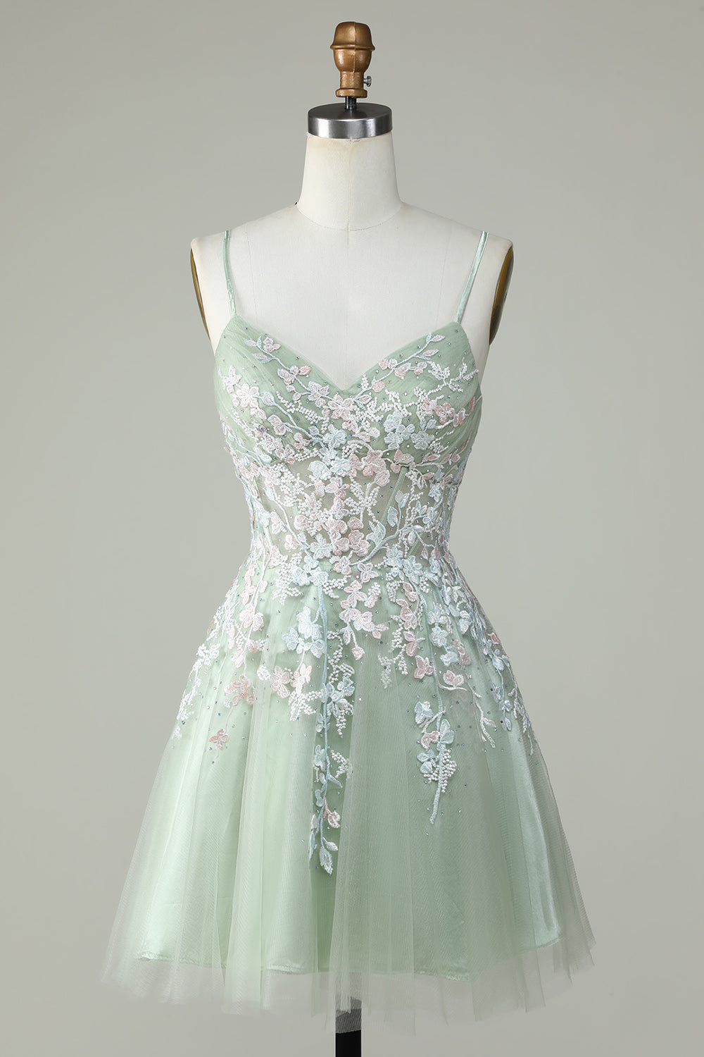 Dusty Sage Spaghetti Straps Homecoming Dress con Criss Cross Back