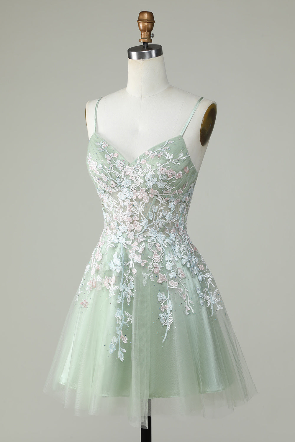 Dusty Sage Spaghetti Straps Homecoming Dress con Criss Cross Back