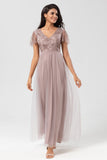Confiadamente carismático A Line V Neck Dusty Blue Long Bridesmaid Dress con abalorios