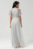 Classic Elegance A-Line Jewel Neck Grey Long Bridesmaid Dress con mangas cortas