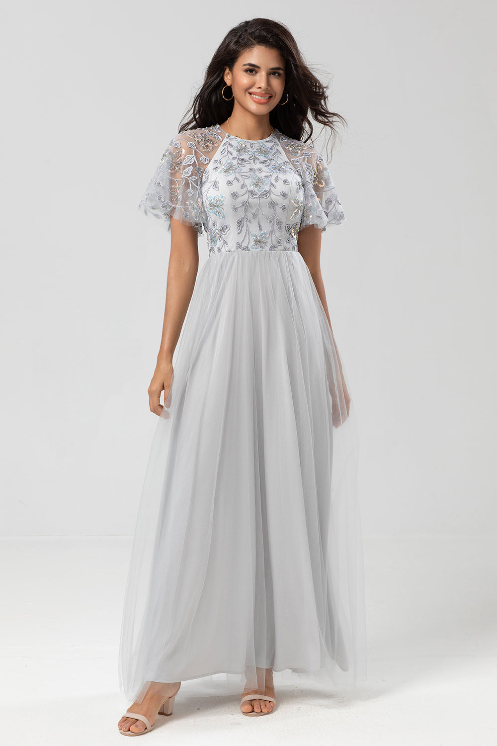 Classic Elegance A-Line Jewel Neck Grey Long Bridesmaid Dress con mangas cortas