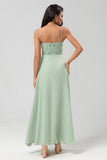 Certificablemente elegante A Line Spaghetti Straps Dusty Pink Long Bridesmaid Dress con cuentas