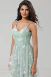 Capturó tu corazón Una línea de correas de espagueti Matcha Vestido de dama de honor largo con apliques