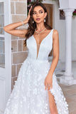 Precioso vestido de novia largo de marfil con cuello en V con flores 3D