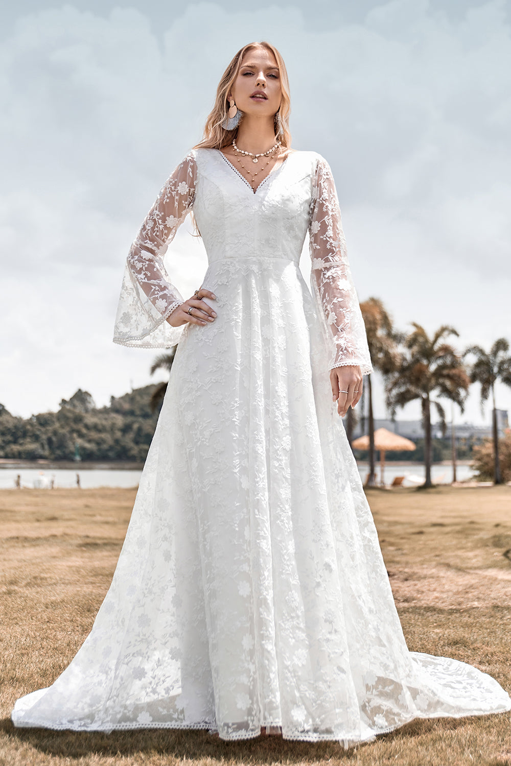 Belleza A Línea V Cuello Marfil Encaje Bengala Mangas Vestido de novia