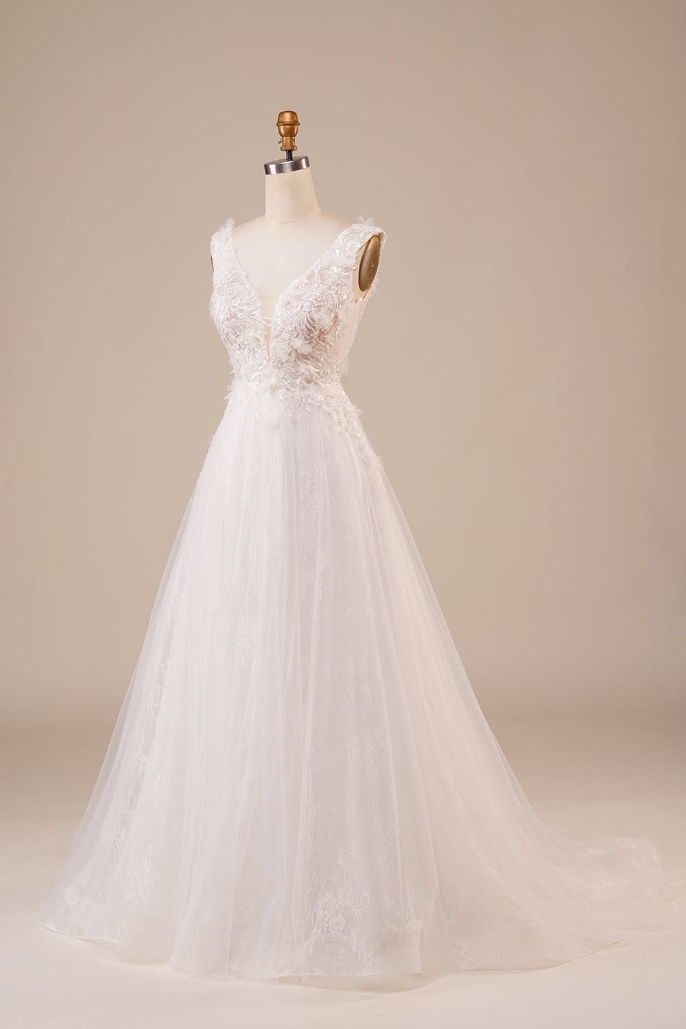 Vestido de novia largo de tul brillante con cuentas de marfil