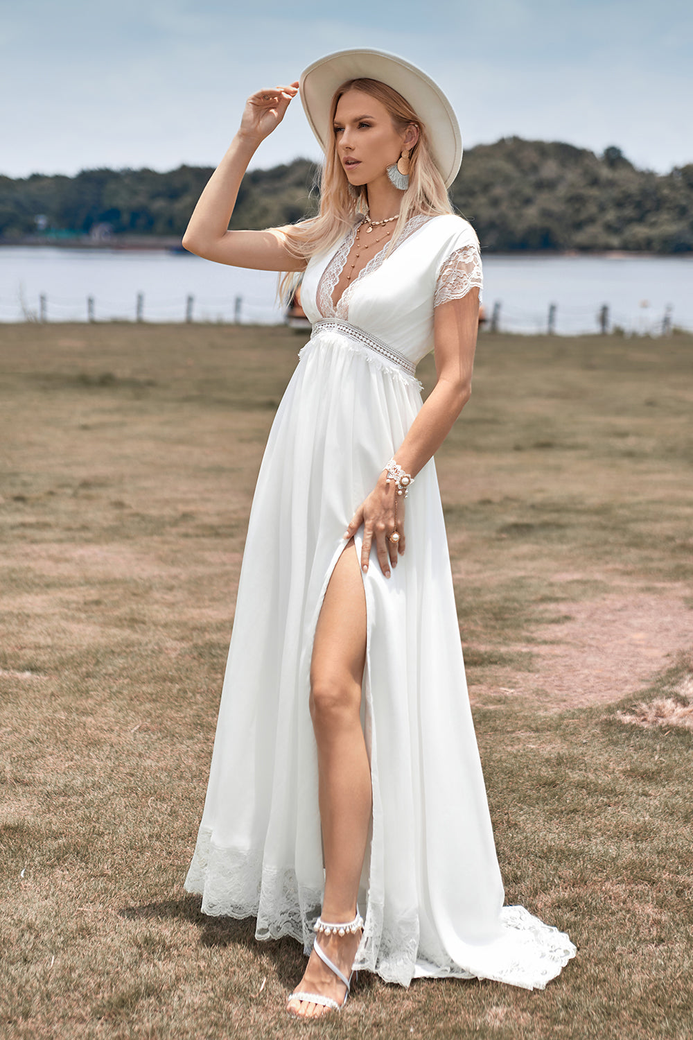 Vestido de novia Boho simple con cuello en V profundo con hendidura